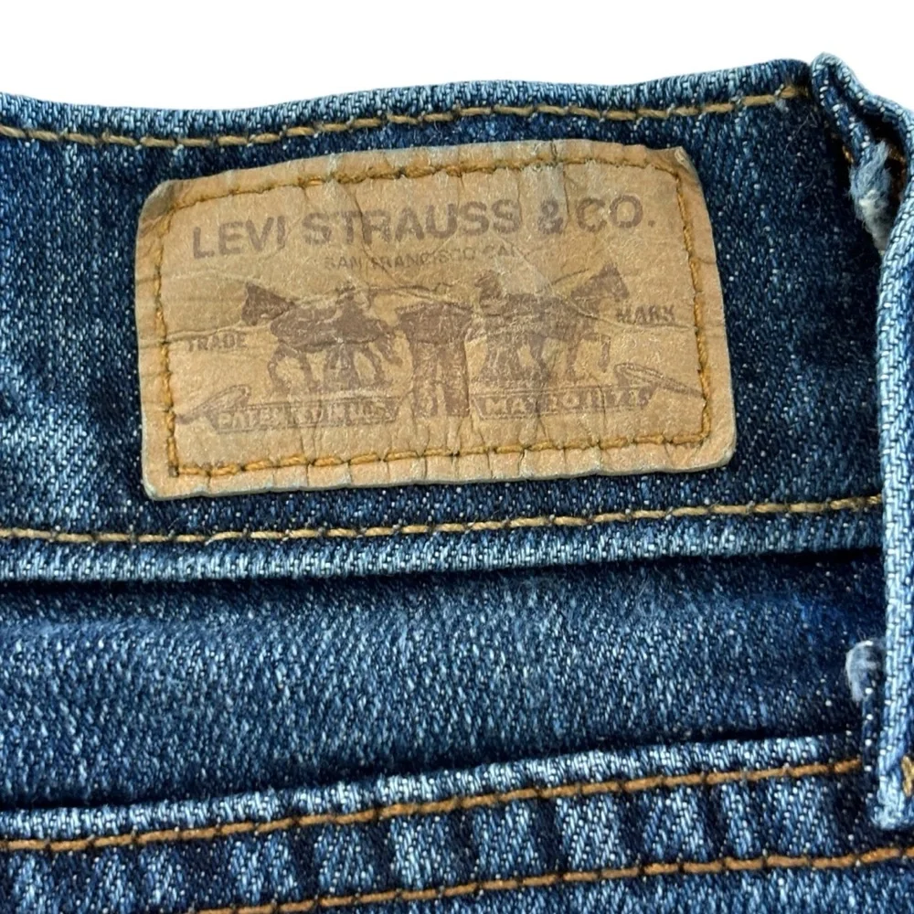 Levi’s Bootcut 515 Ankle Jeans Blue Denim Raw Hem Button Pocket Womens SZ 6 Long
